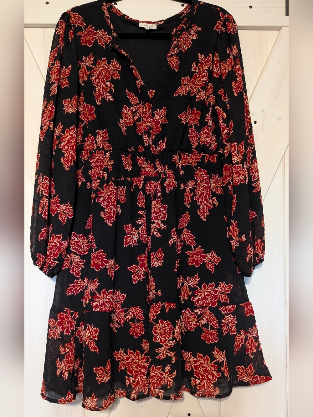 MAURICES XL Women's Black Floral V-Neck Tiered Dress - Red Pattern